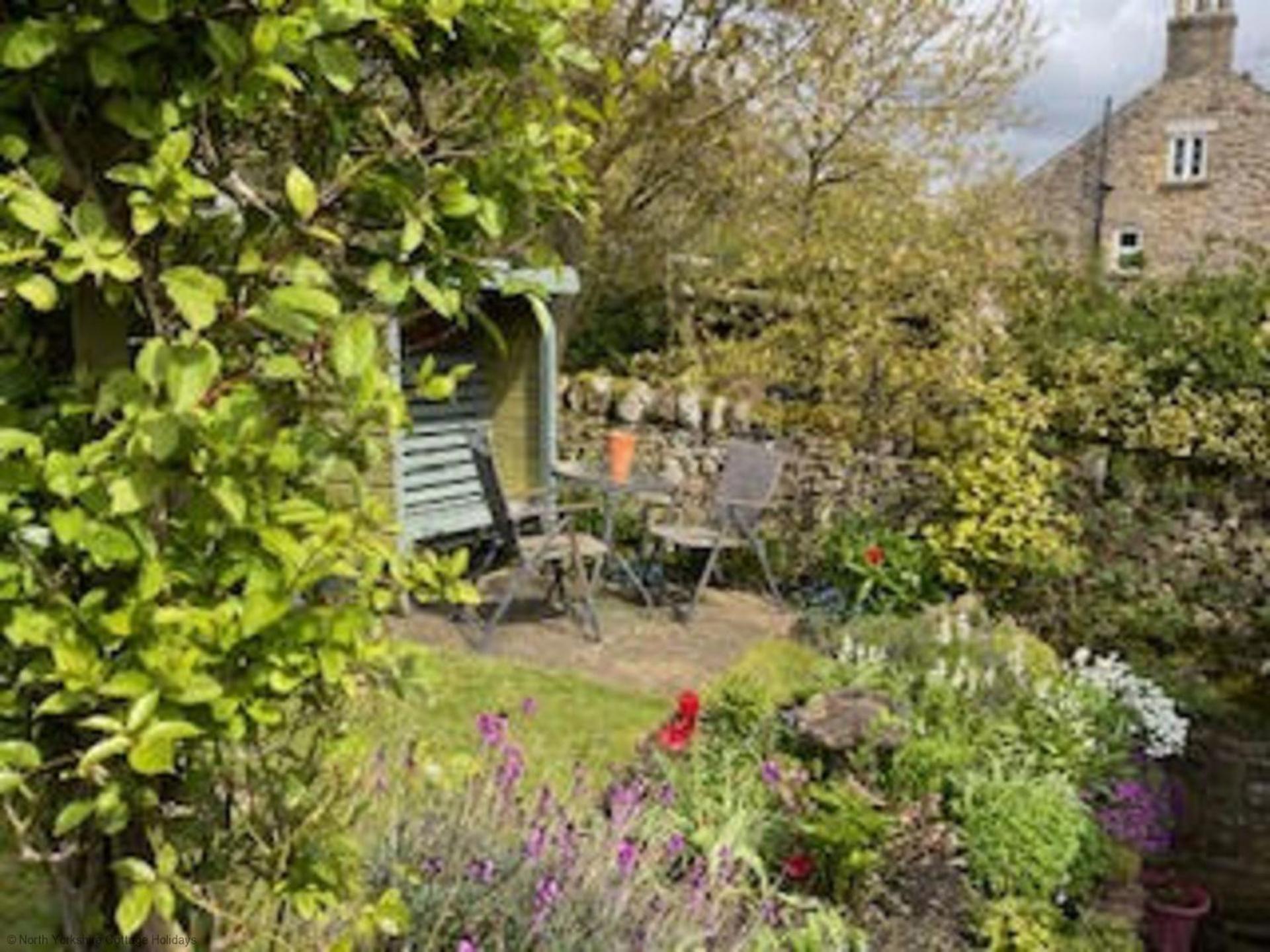 Picturesque Stone Cottage In The Heart Of North Yorkshire Village - Hideaway Cottage Esterno foto